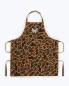 Preview: Grillschürze Canvas Camo, Canvas Grillschürze 50175-01, Outdoor Kochschürze, Camouflage Schürze Grillen, robuste Werkstattschürze, Bushcraft Grillschürze, Grillschürze mit Taschen