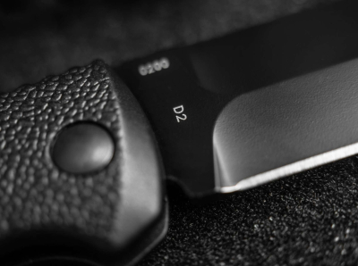 Böker Plus Kalashnikov, Nonlock 42, Spearpoint Messer, §42a konforme Messer, legal führbare Klappmesser, D2 Stahl Messer, Kalashnikov Taschenmesser, EDC Messer Deutschland, Slipjoint Automatikmesser.