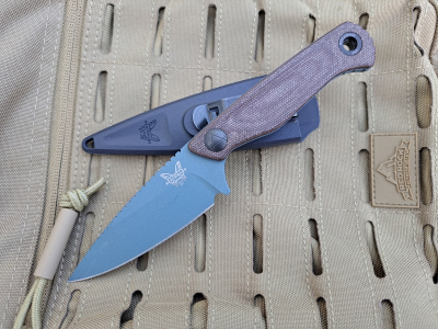 Benchmade 203BT-01 DACIAN Brown Canvas Micarta EDC Messer