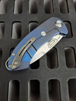 Medford Knives Theseus Framelock Blue d2