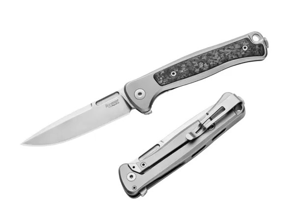 LionSteel Emmet Titanium CF – geöffnet und geschlossen