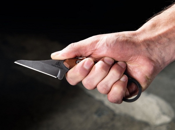Tops Knives Poker 