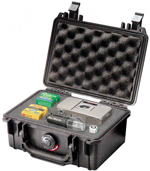 PELI™ Protector Case 1120 mit Schaumstoff schwarz wasserdicht, bruchsicher und staubdicht