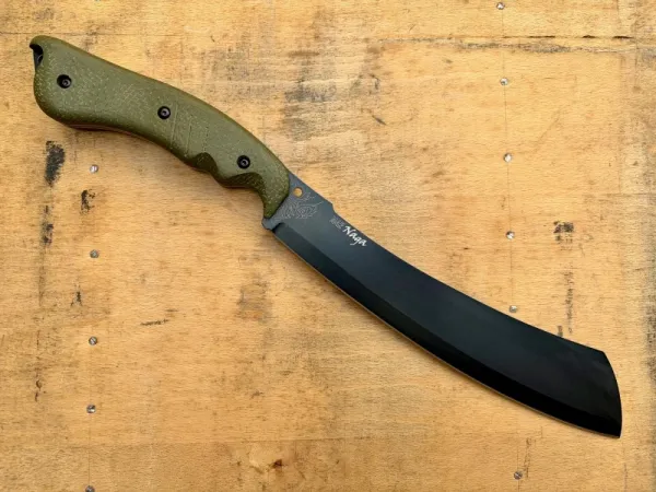 BMC Bladeworks M42, BMC M42 Naga, Parang Machete, Carbonstahl Machete, Black PVD Machete, Green Micarta Hiebwerkzeug, BMC Knives Deutschland, Bushcraft Parang, Com2you-biwak