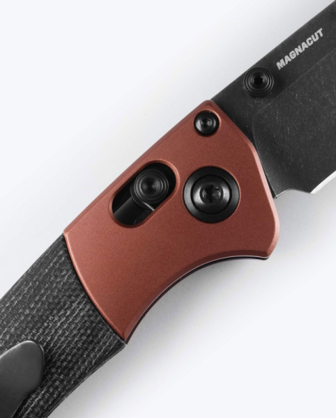 Benchmade 15085BK-04 Mini Crooked River Black Micarta