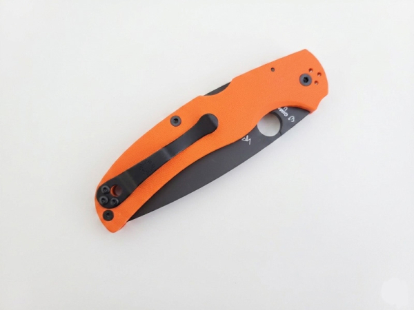 Spyderco Native Chief, C244GPORBK, CTS-XHP Stahl, DLC Beschichtung, Orange G10, Spyderco Sammlermesser, Native Chief Black Blade, Golden Colorado USA.