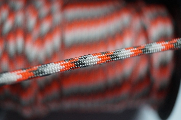 Paracord 550 Sneaky Orange Camo Type III