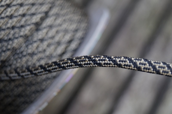 Paracord 550 Gold & Schwarz Helix Type III