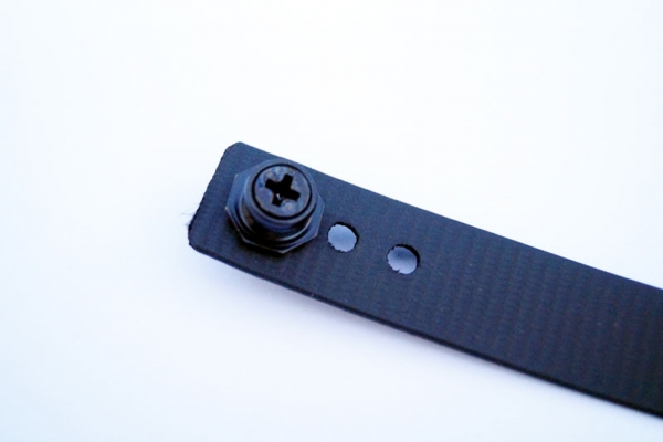 IWB Soft Loop Black Nylon gummiert