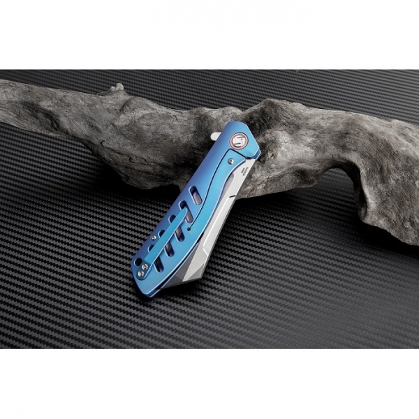 Artisan Cutlery Tomahawk S35VN Blue