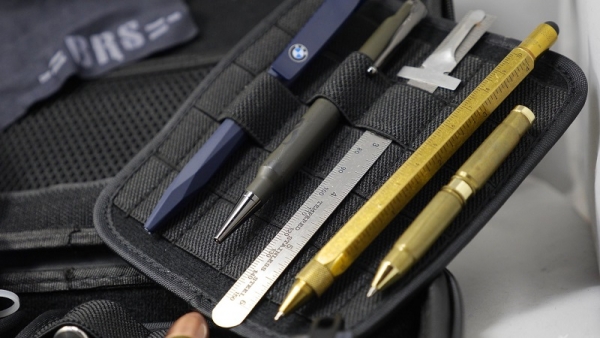 VAULT Secure Carbon case edc pouch
