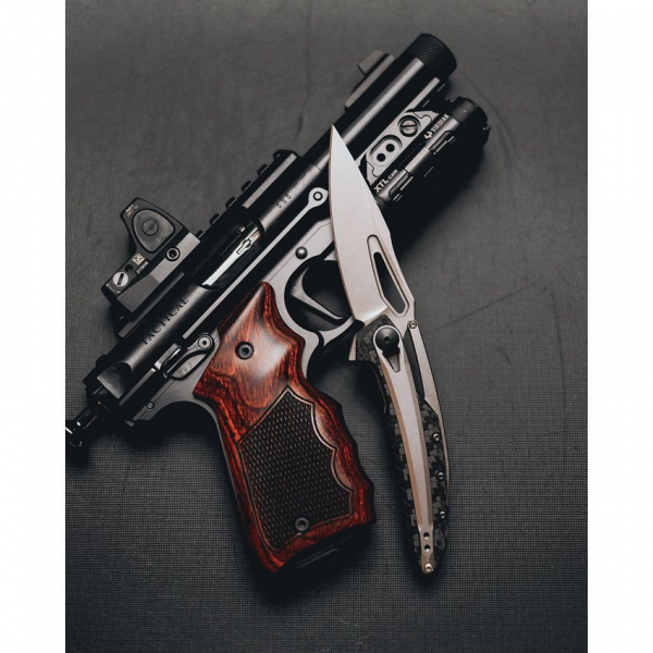 Zero Tolerance ZT0990 Linerlock CF