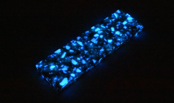 Glow stone Platte Blue Nova griffmaterial messerbau leuchtet bei dunkelheit