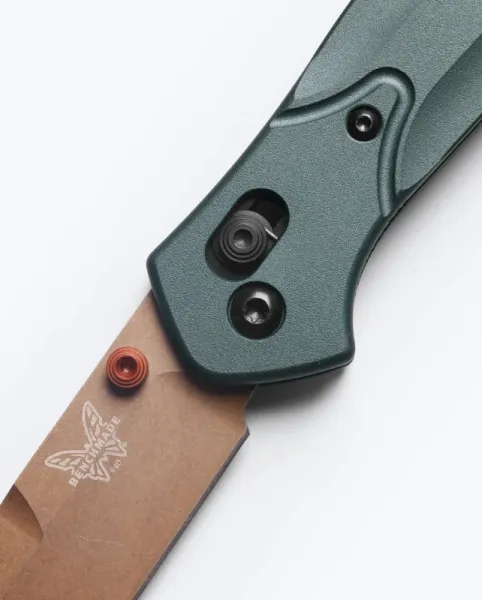 Benchmade 940FE-2601, Benchmade Osborne S90V, Osborne Taiga Green, Benchmade 940, Flat Earth Cerakote, AXIS Lock, Aluminium Griff, Com2you-biwak, Premium EDC Messer, Benchmade Neuheiten, Sammlermesser rar