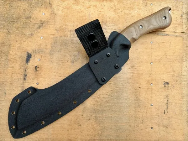 BMC Bladeworks M42, BMC M42 Naga, Parang Machete, Carbonstahl Machete, Stonewash Machete, Sand Micarta Hiebwerkzeug, BMC Knives Deutschland, Bushcraft Parang, Com2you-biwak