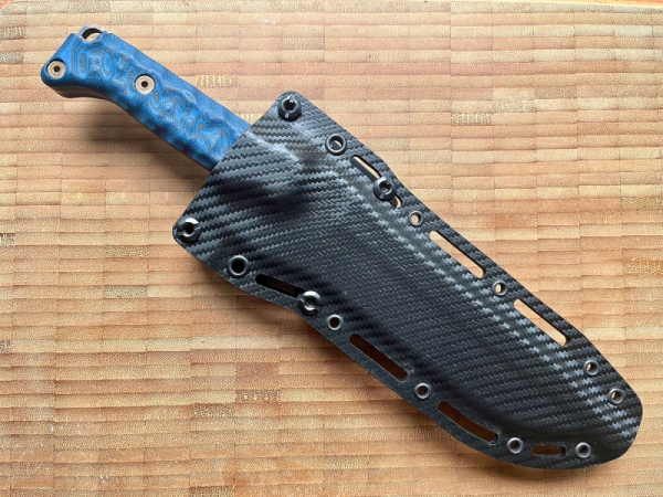 Dawson Knives, Reaper GEN 2, Wildfire Finish, ProCut Stahl, G10 Blue, Taktisches Messer, Recurve Messer, Handgefertigt USA, Outdoor Messer, Sammlermesser.